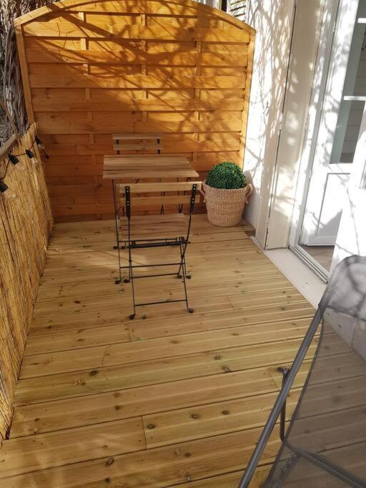 Studio Avec Terrasse Hyper Centre Vichy Eksteriør billede